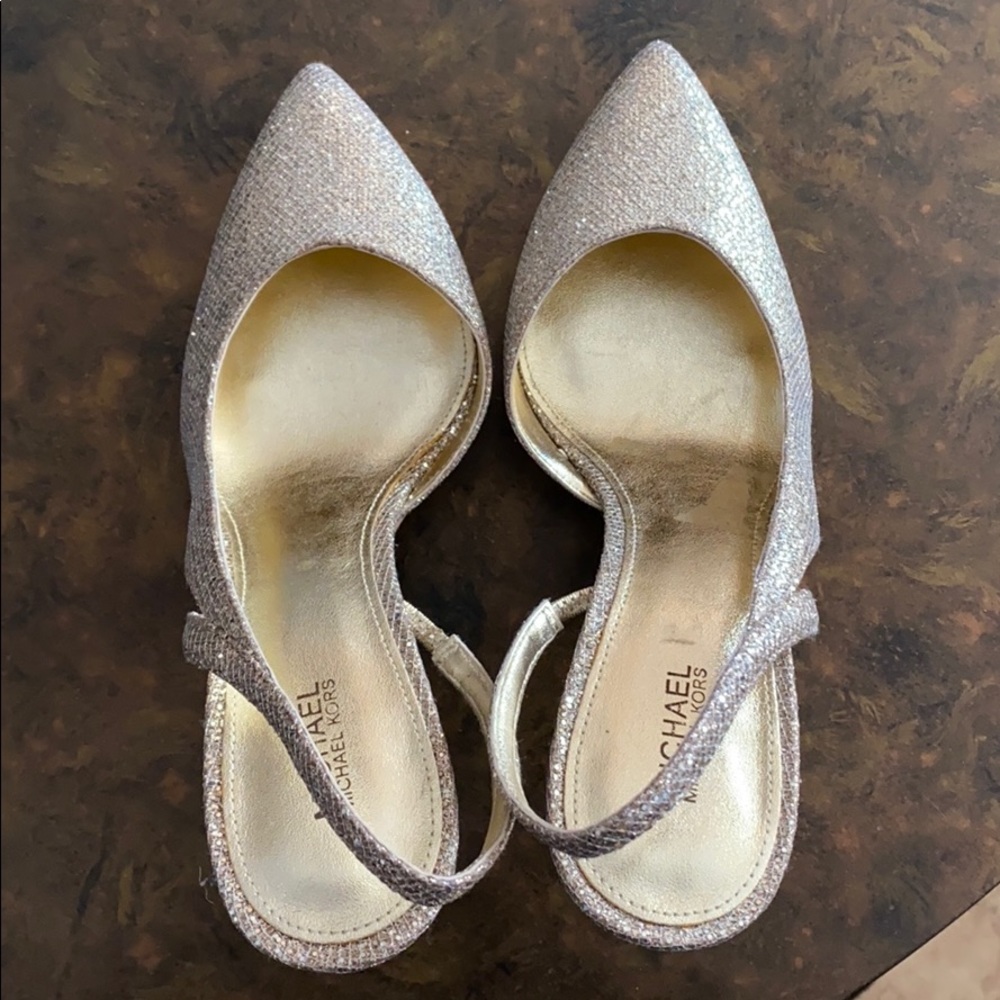 Gold Michael Kors pumps